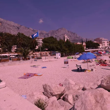 7 * Baška Voda