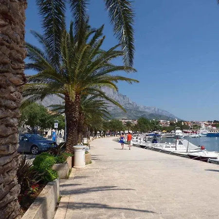 7 * Baska Voda